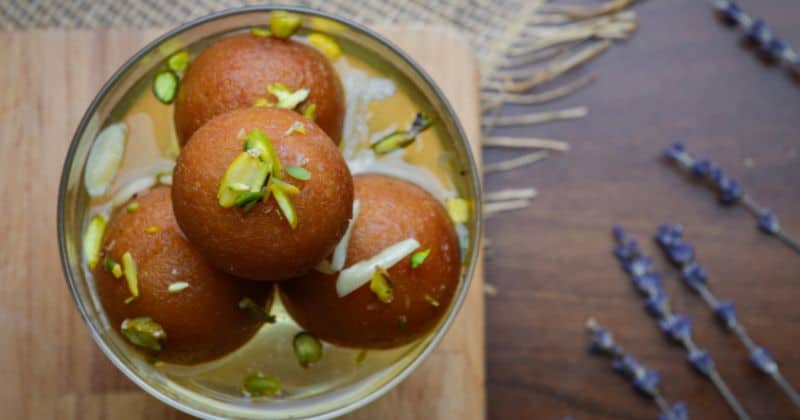 Gulab jamus