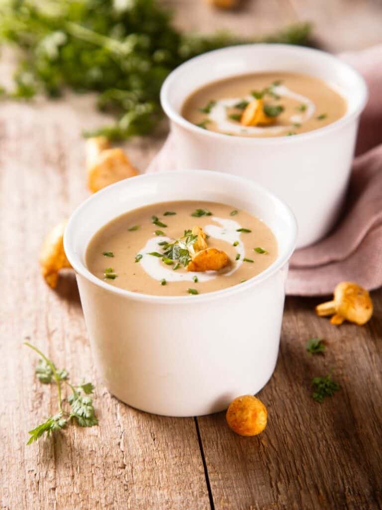 Creamy chervil soup