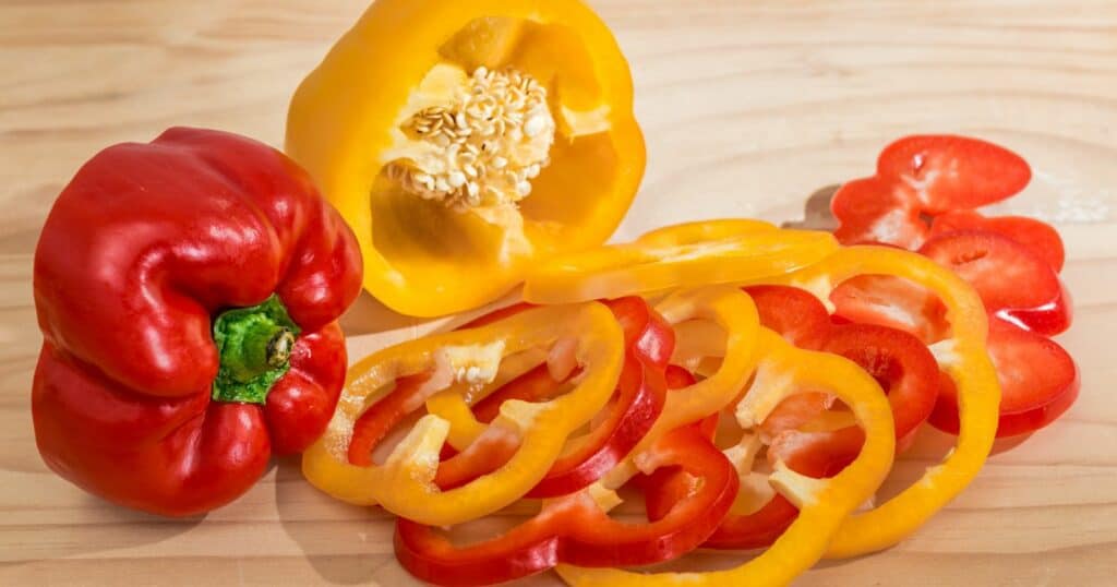 can dogs eat bell peppers seeds