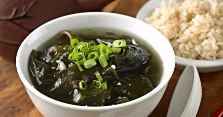 why do korean eat seaweed soup on birthdays