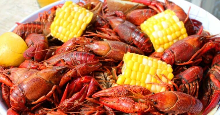 how long does boiled crawfish last in the fridge