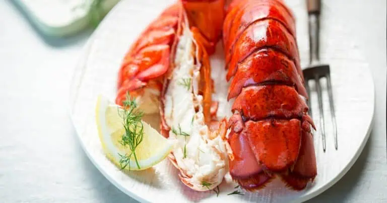 how to keep steamed lobster hot