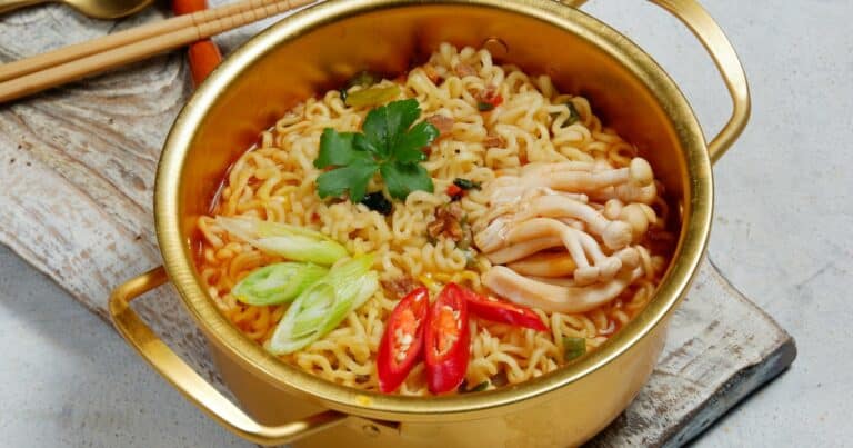 what korean noodles is not spicy