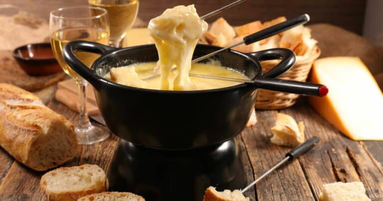 difference between hot pot and fondue