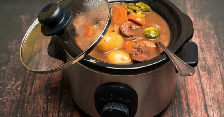 how do you make hot pot in a slow cooker
