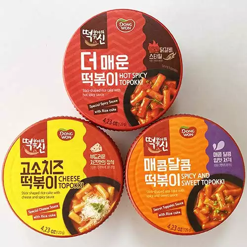 Korean Dongwon Instant Hot Spicy Rice Cake Cup Topokki 컵떡볶이 2 Pack (Spicy & Sweet)